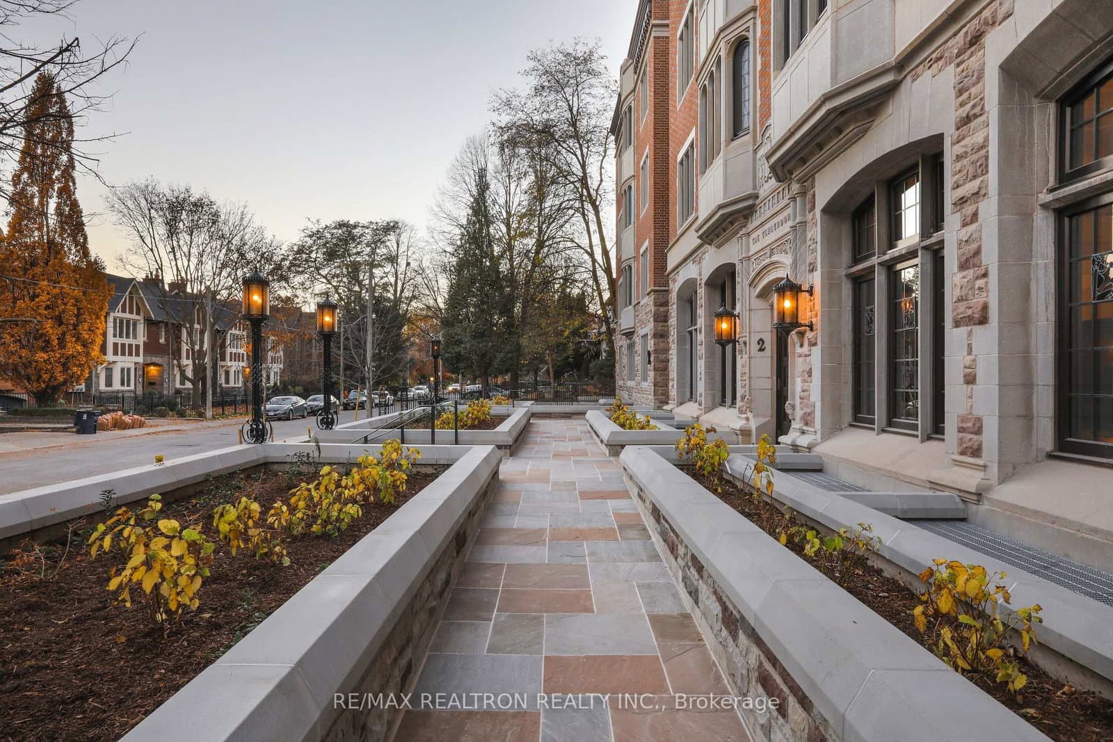 2 Clarendon Avenue, Unit 108 thumbnail 8