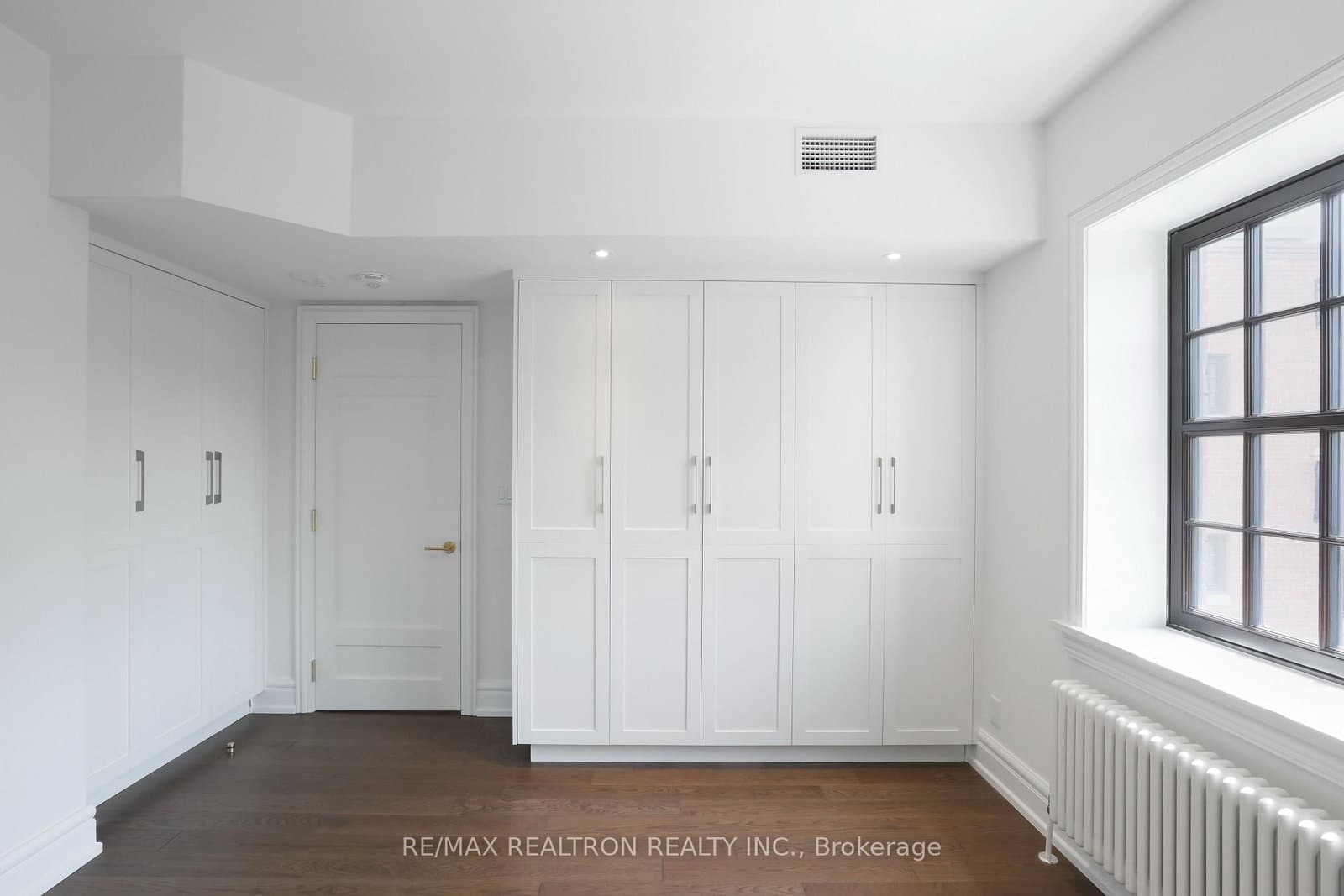 2 Clarendon Avenue, Unit 206 thumbnail 11