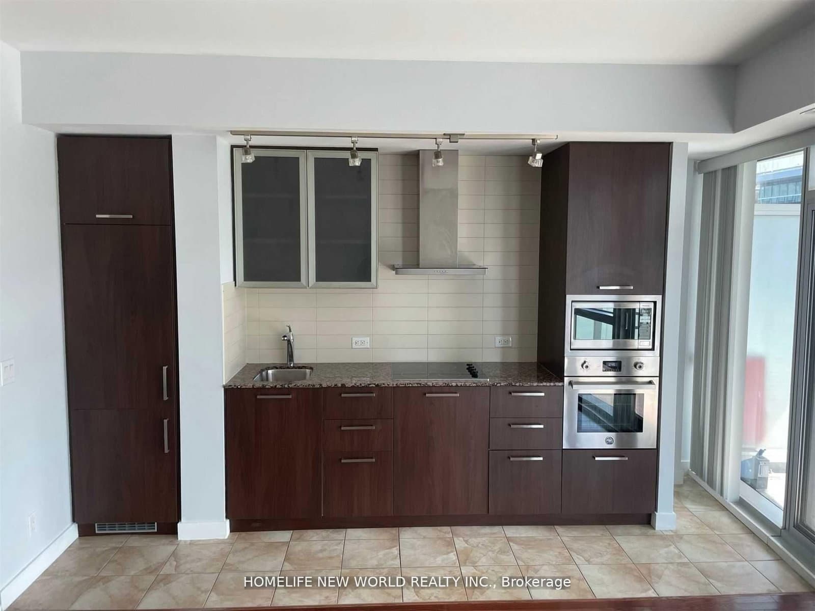14 York Street, Unit 601 thumbnail 6