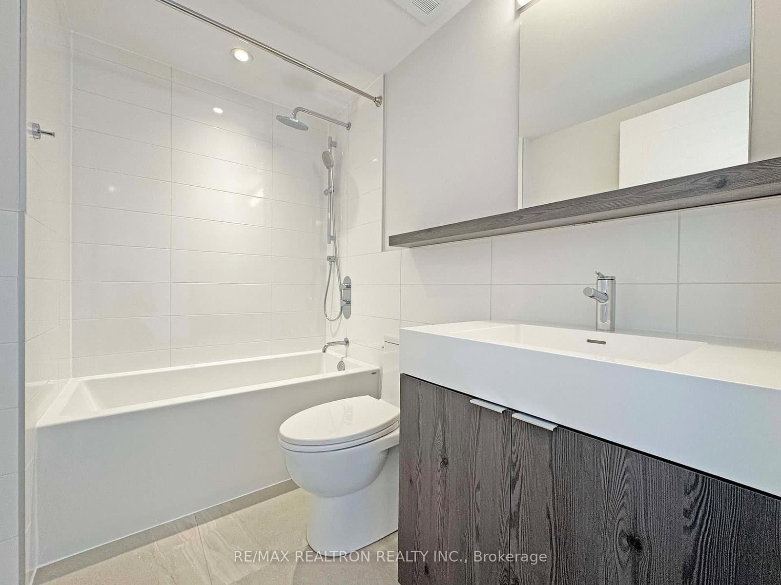 664 Spadina Avenue, Unit 1001 thumbnail 13