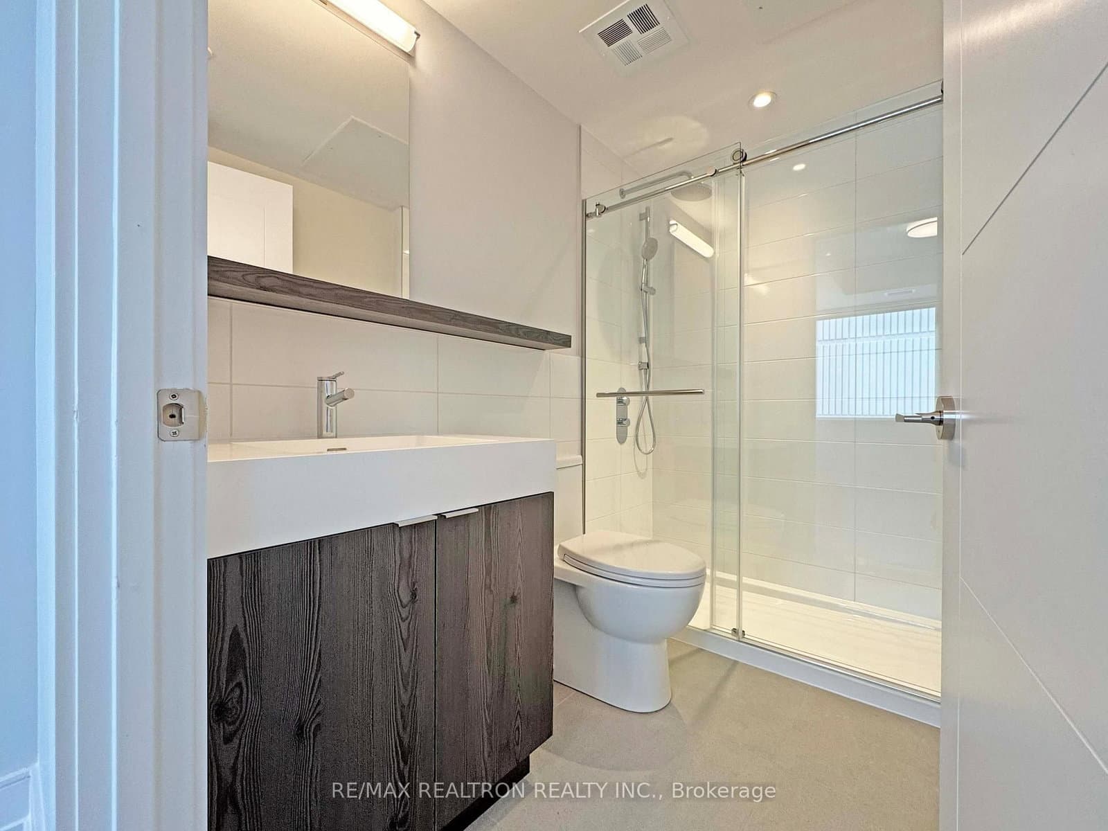 664 Spadina Avenue, Unit 1001 thumbnail 8