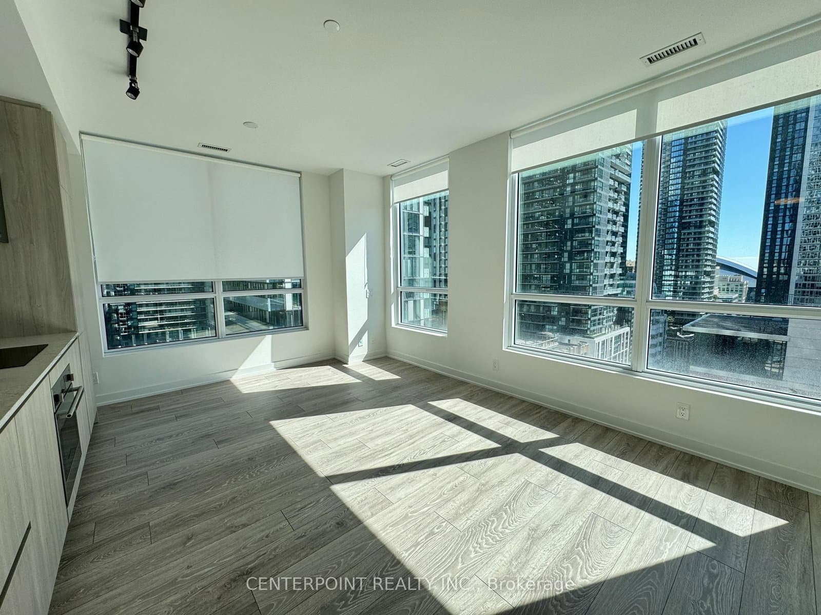 108 Peter Street, Unit 1906 thumbnail 10