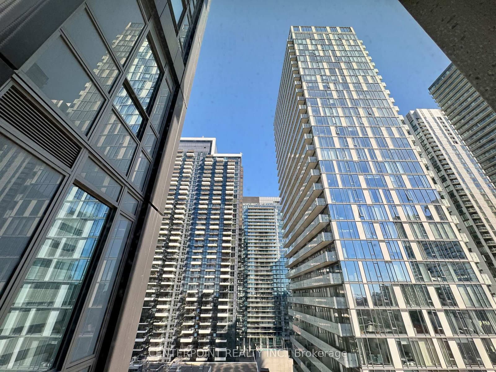 108 Peter Street, Unit 1906 thumbnail 9