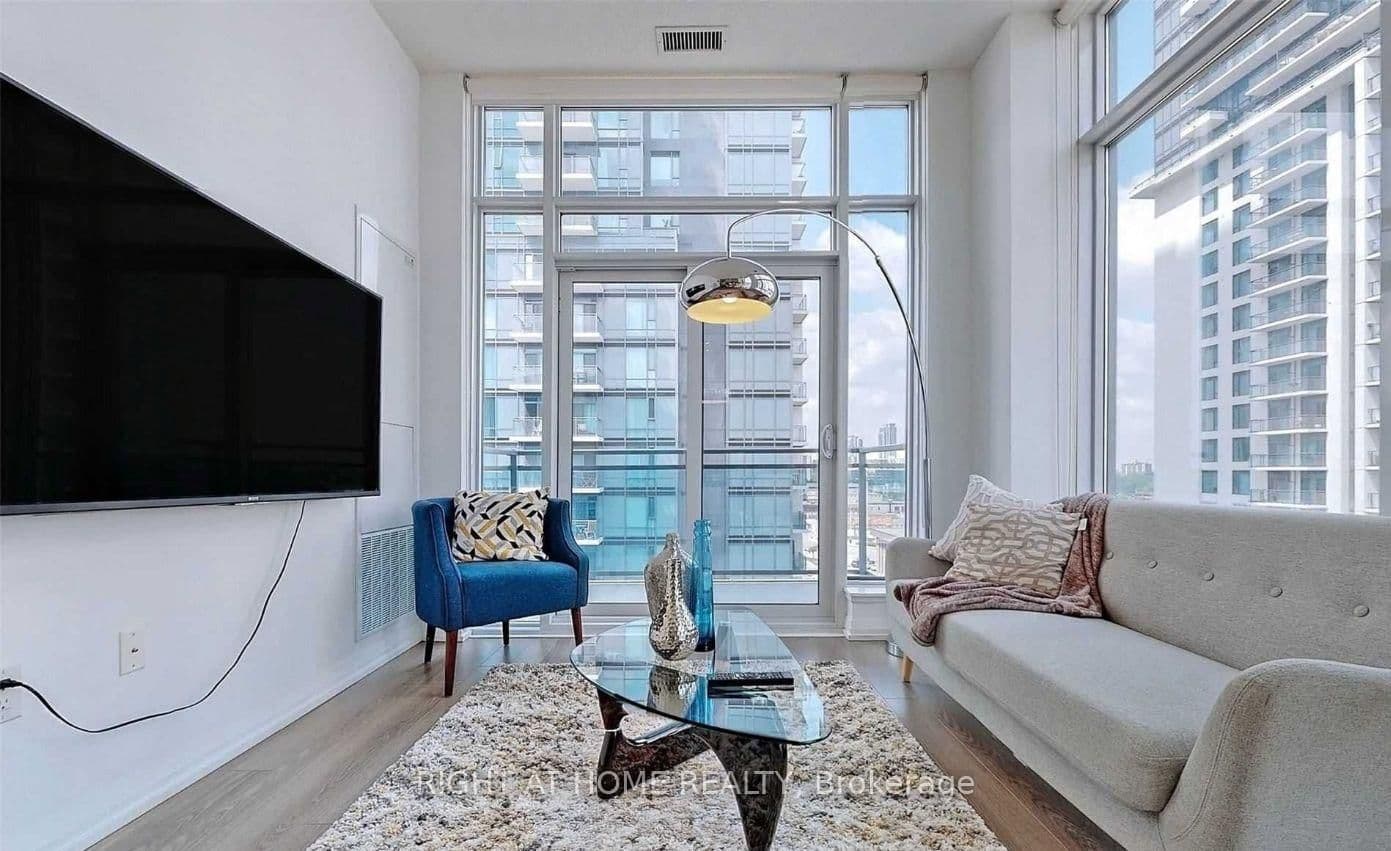 55 Ann O'Reilly Road, Unit PH23 thumbnail 4
