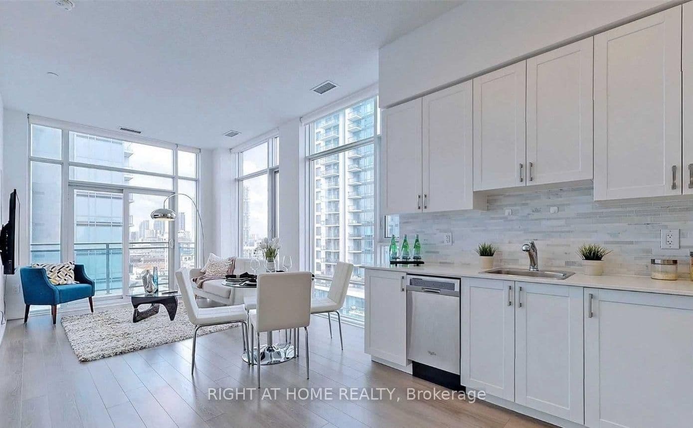 55 Ann O'Reilly Road, Unit PH23 thumbnail 5