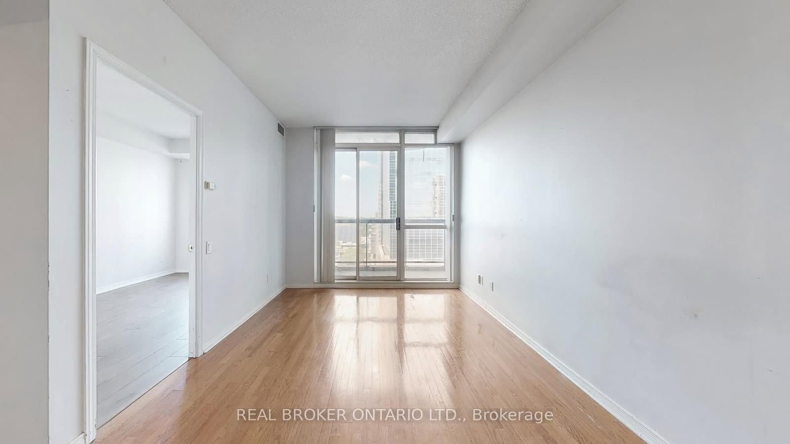 8 Hillcrest Avenue, Unit 505 thumbnail 6