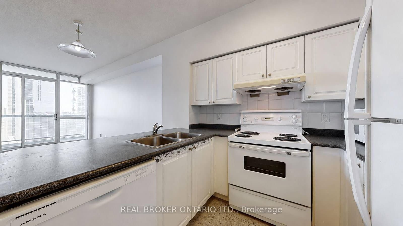 8 Hillcrest Avenue, Unit 505 thumbnail 9
