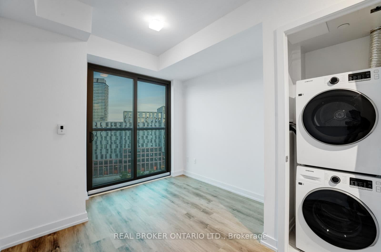 28 Eastern Avenue, Unit LPH16 thumbnail 10