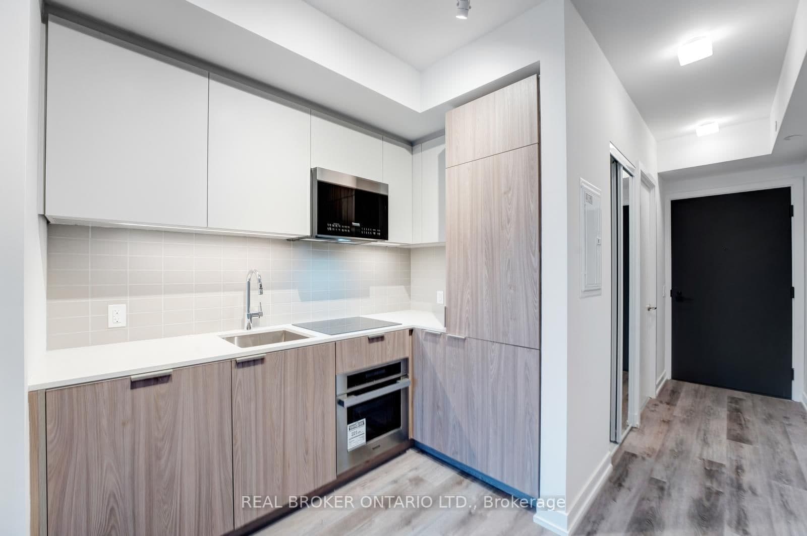 28 Eastern Avenue, Unit LPH16 thumbnail 12