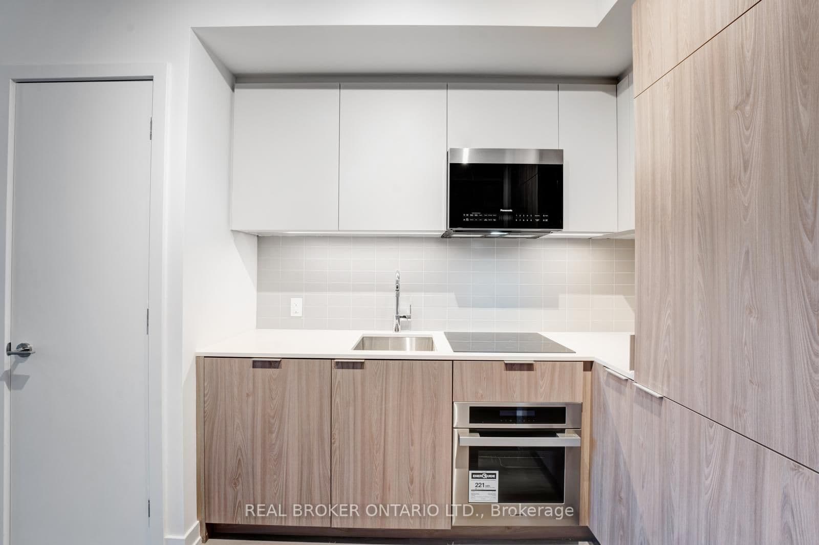 28 Eastern Avenue, Unit LPH16 thumbnail 4