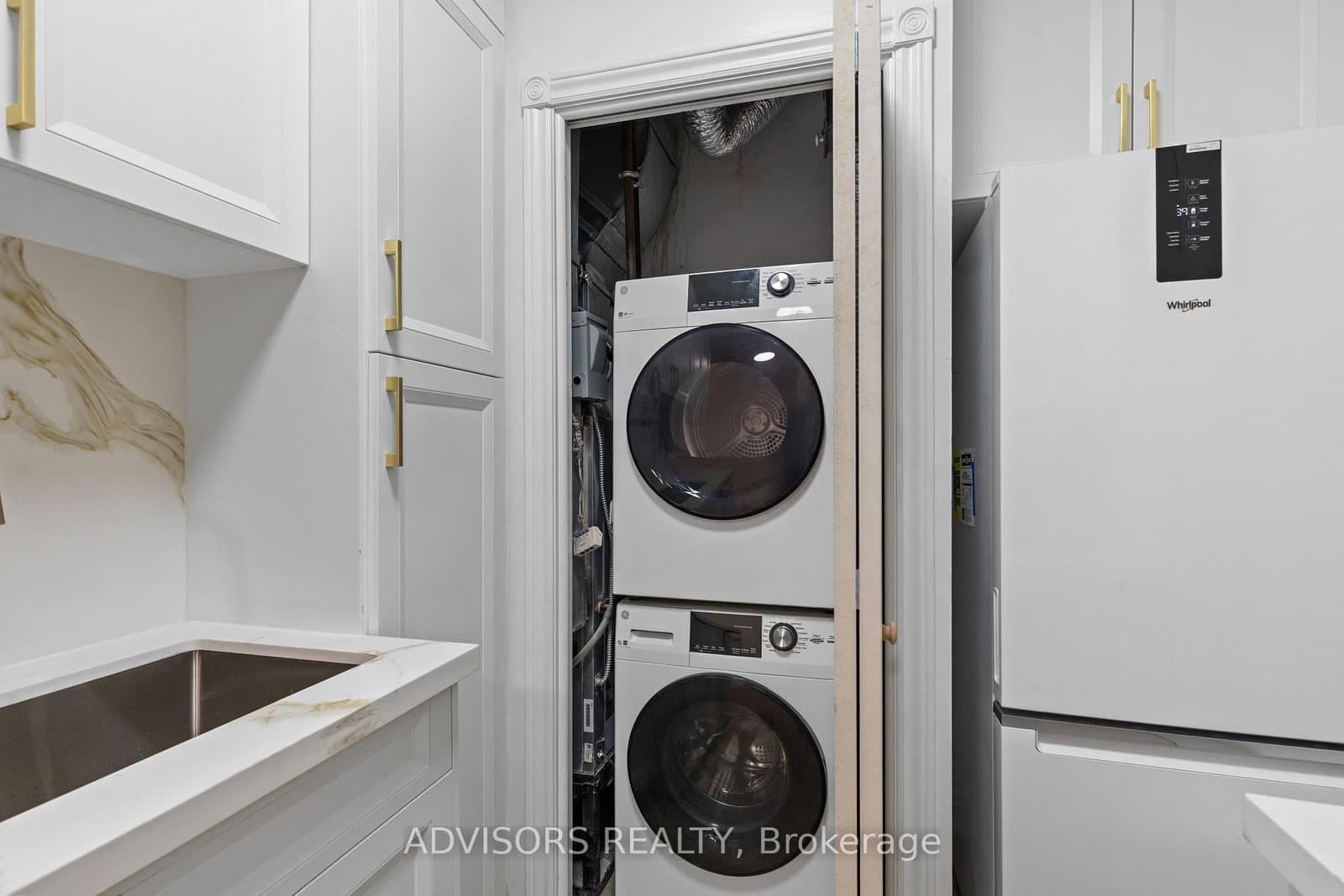 393 King Street W, Unit 1207 thumbnail 10