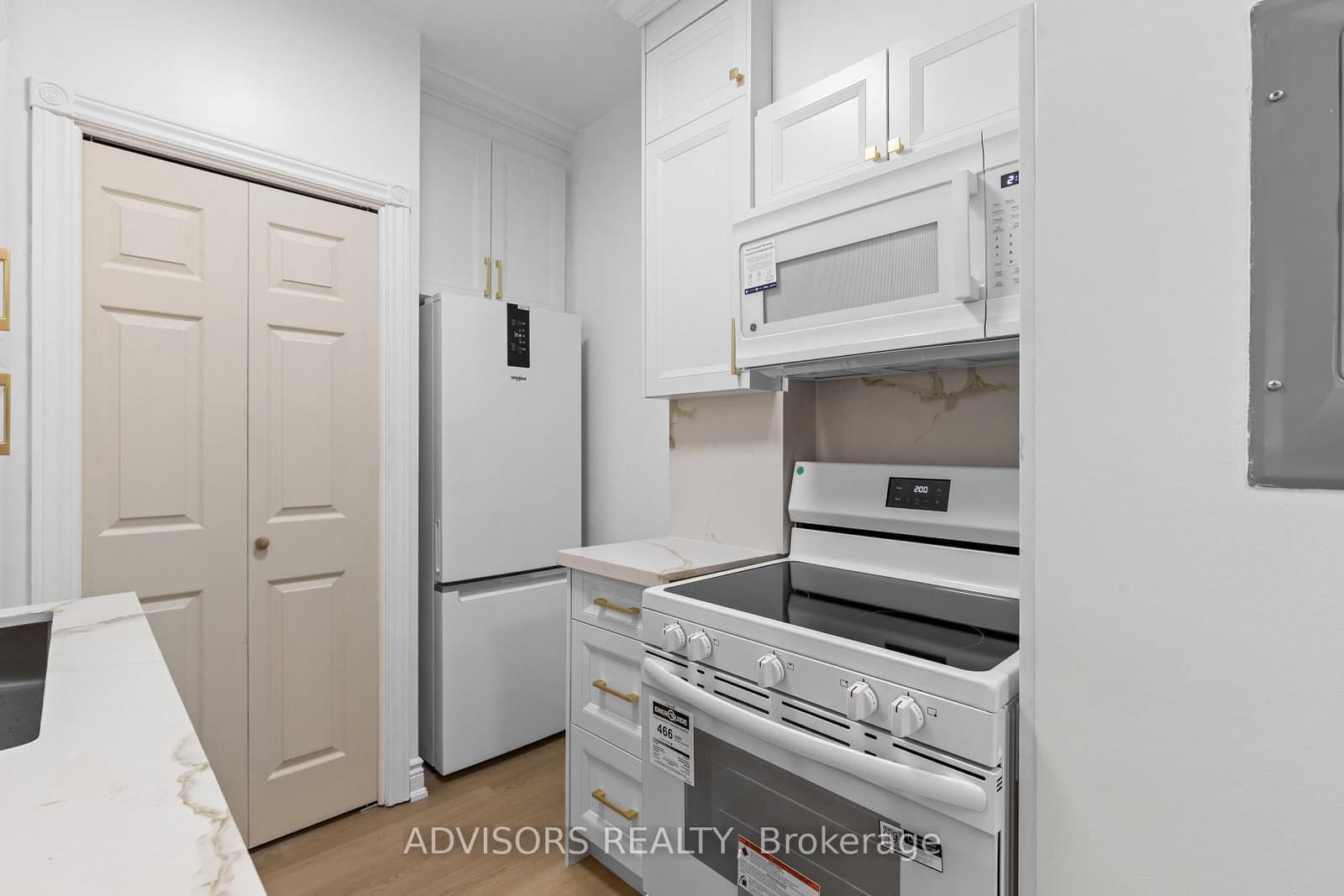 393 King Street W, Unit 1207 thumbnail 4