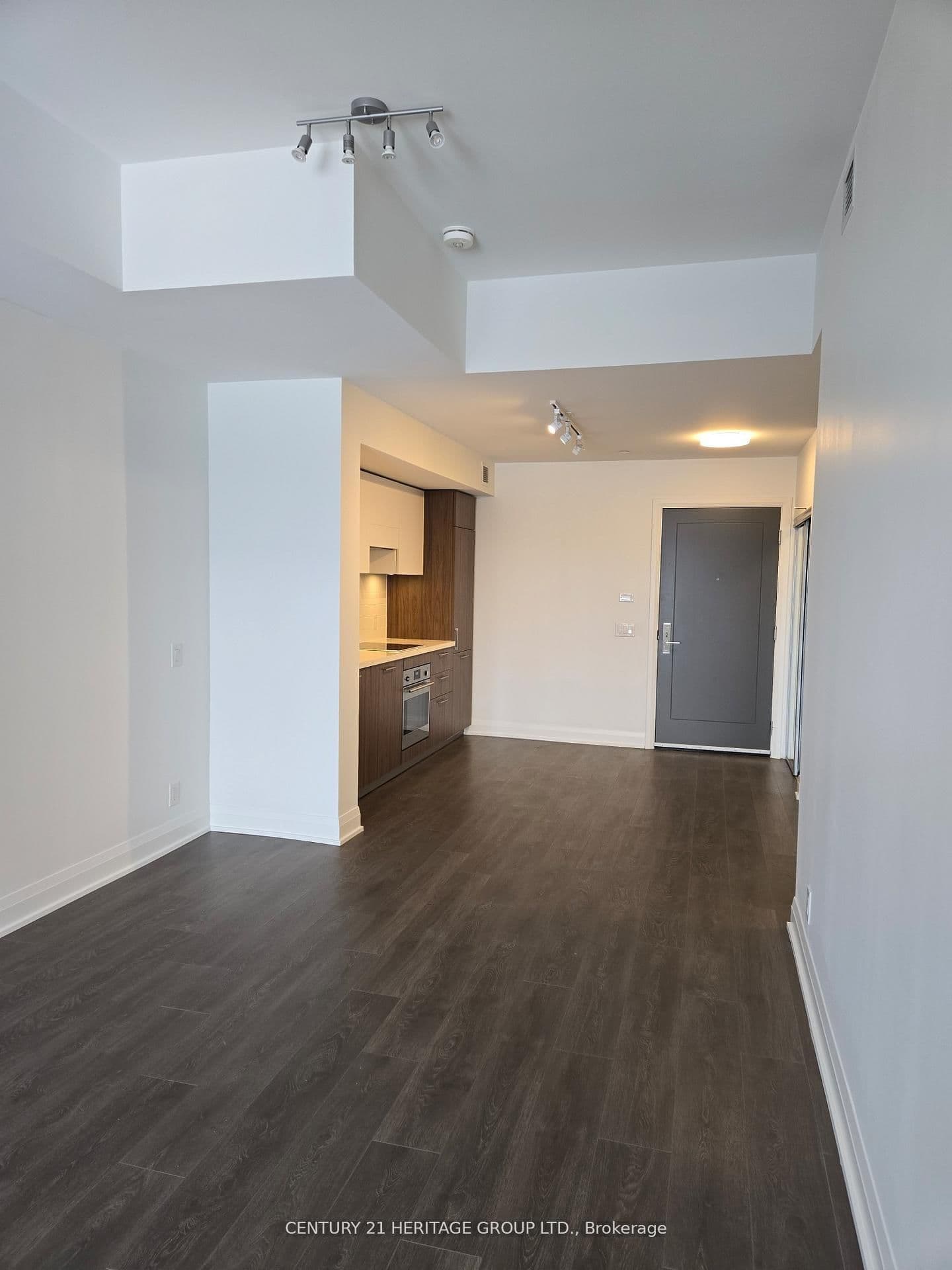 33 Frederick Todd Way, Unit 619 thumbnail 11