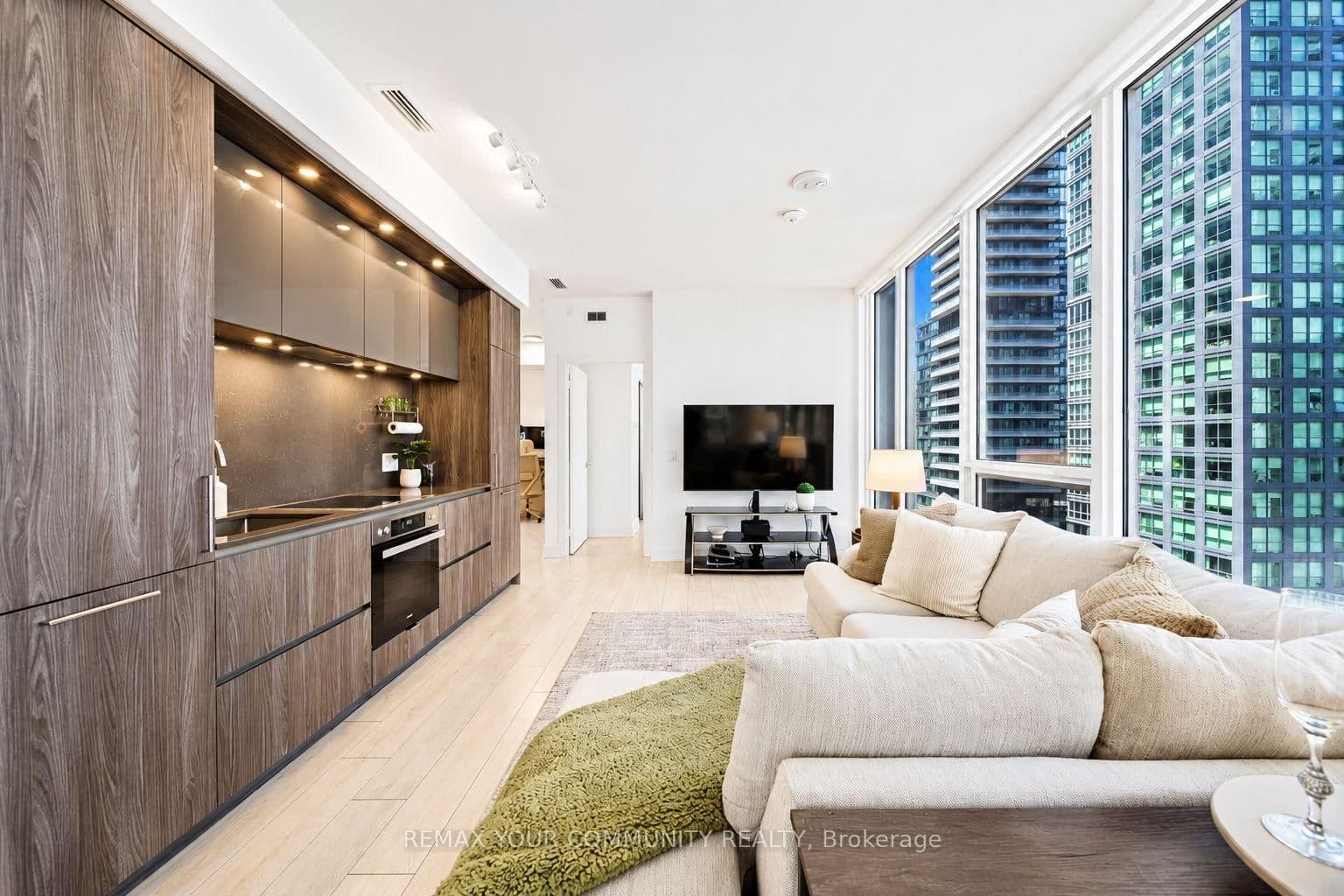 15 Mercer Street, Unit 1806 thumbnail 8