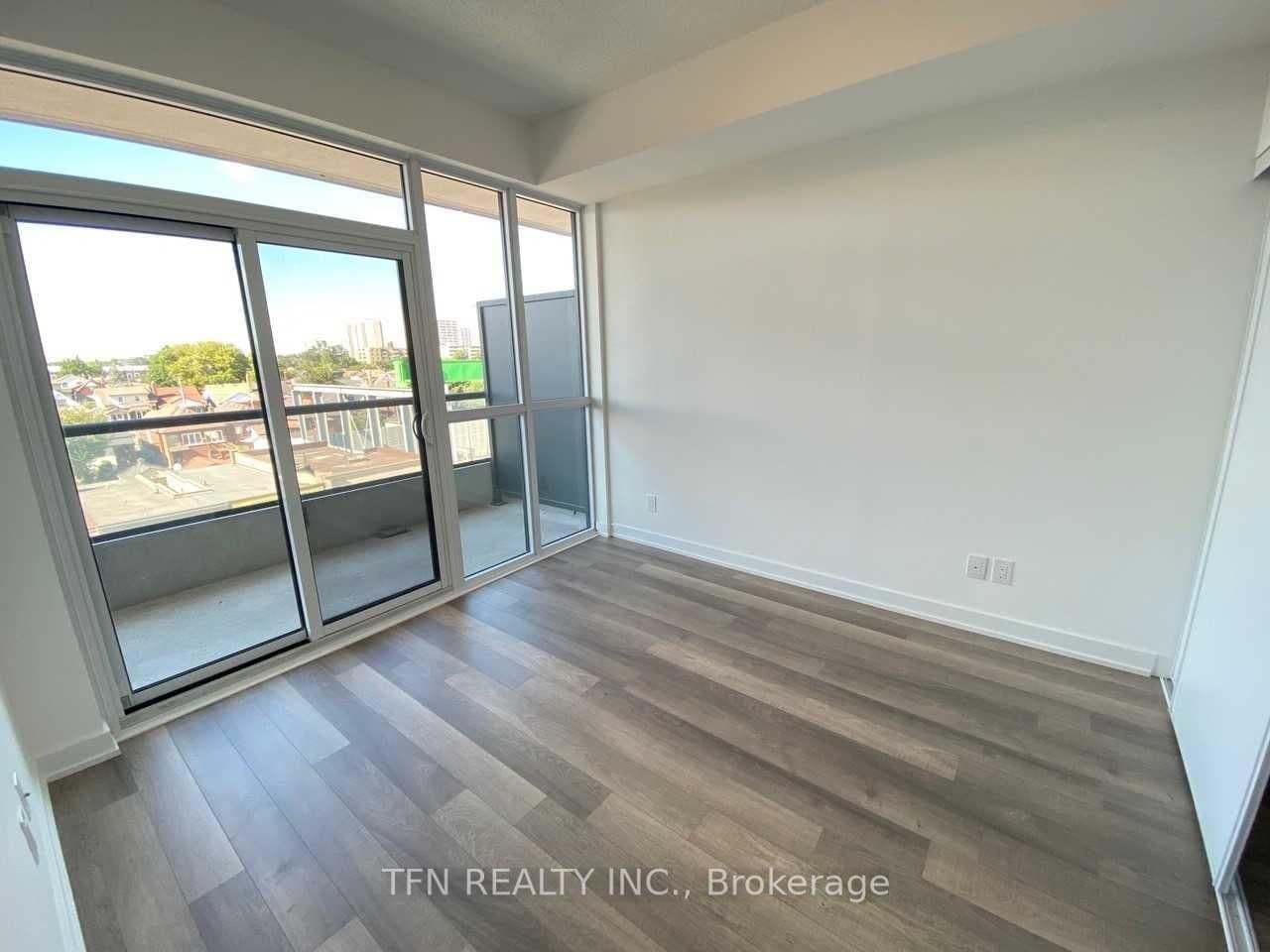 1603 Eglinton Avenue W, Unit 418 thumbnail 4