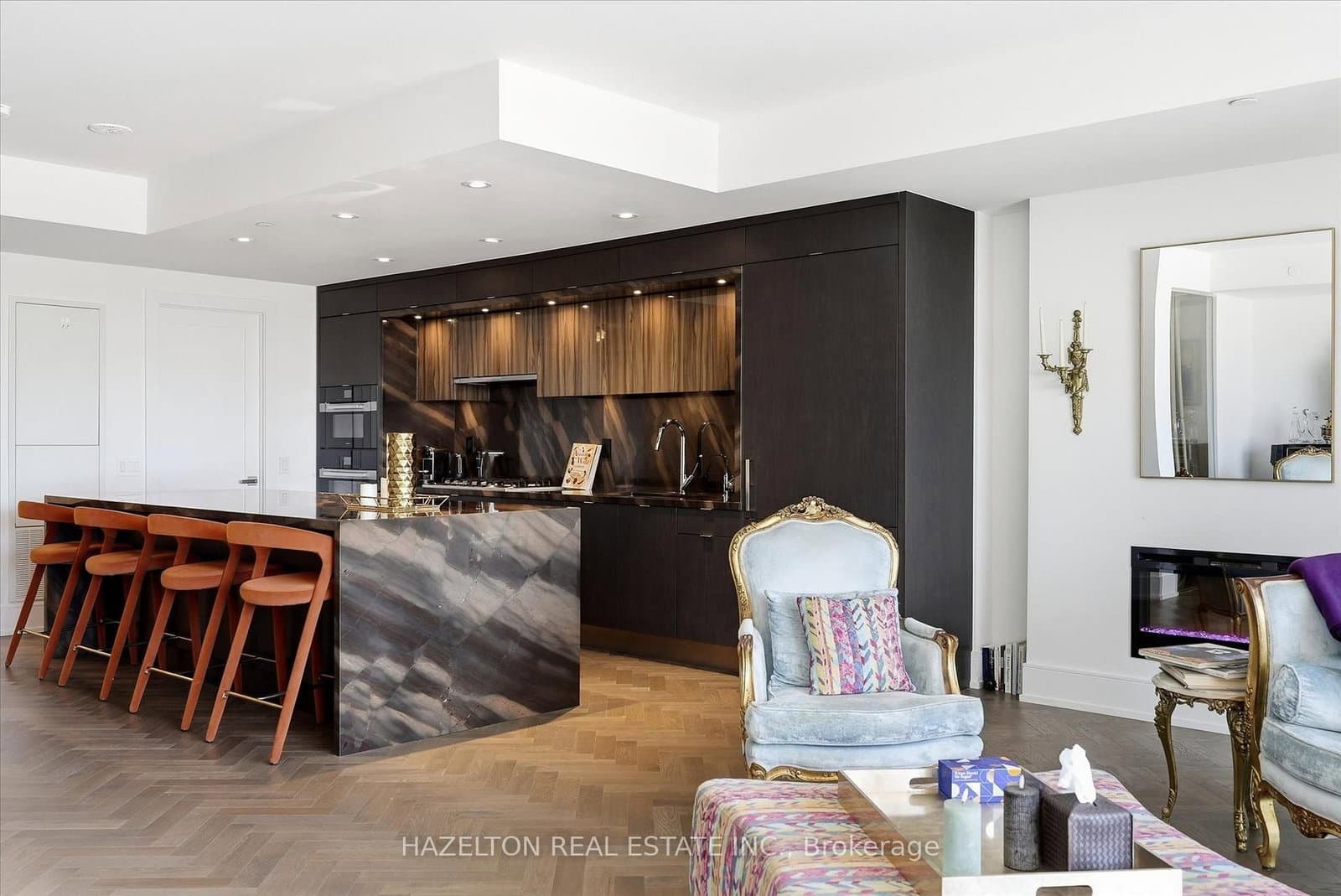 155 Merchants Wharf, Unit 304 thumbnail 16