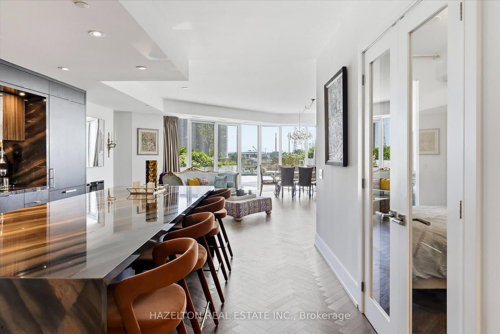 155 Merchants Wharf, Unit 304 thumbnail 3