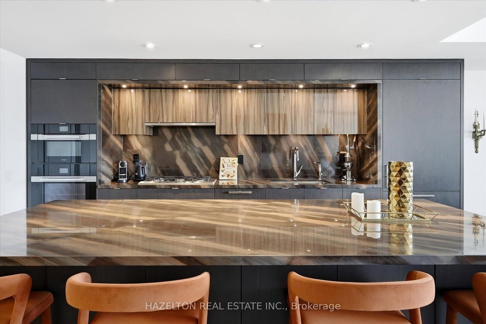 155 Merchants Wharf, Unit 304 thumbnail 8