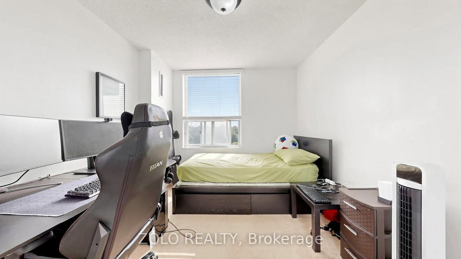 20 Edgecliff Golfway, Unit 915 thumbnail 26