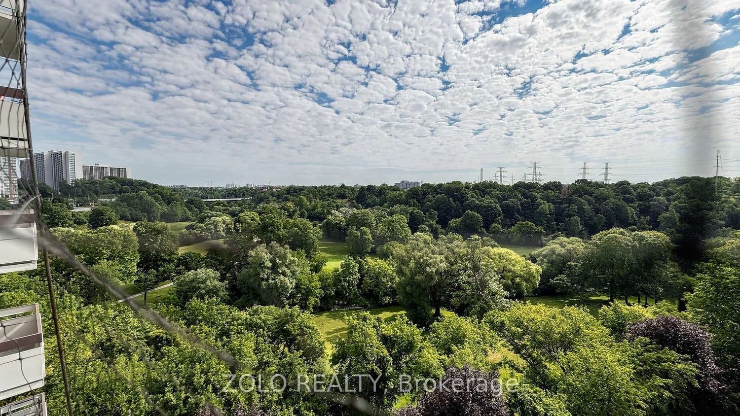 20 Edgecliff Golfway, Unit 915 thumbnail 31