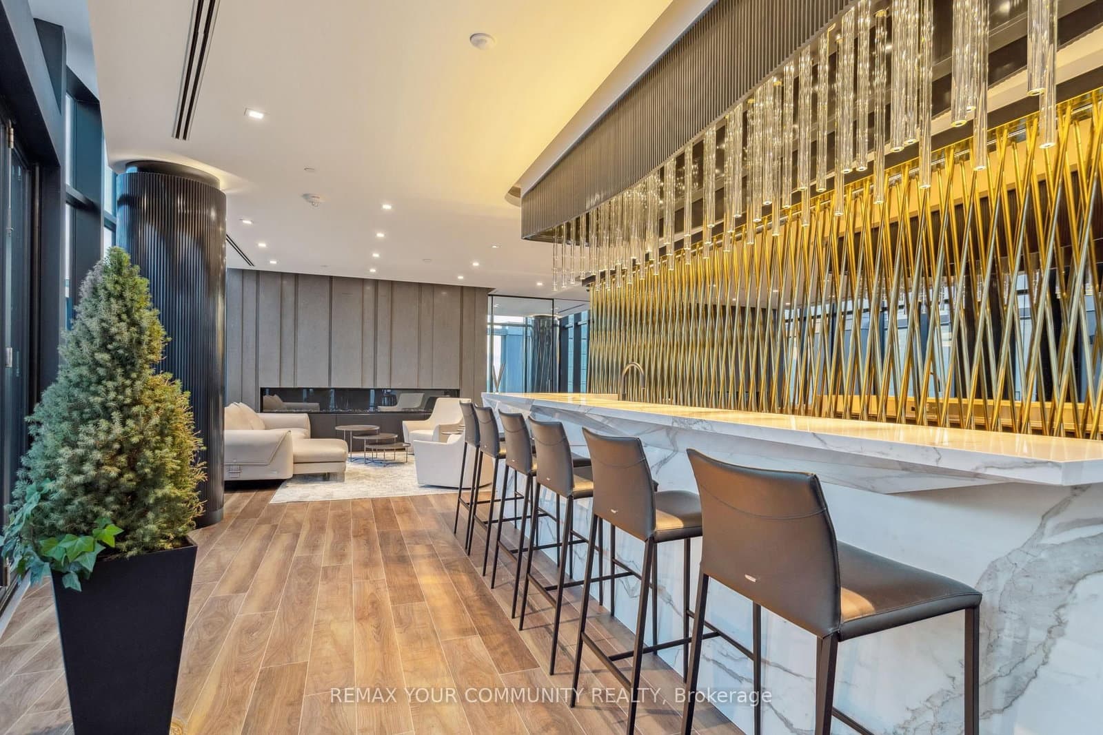1 Yorkville Avenue, Unit 4301 thumbnail 39