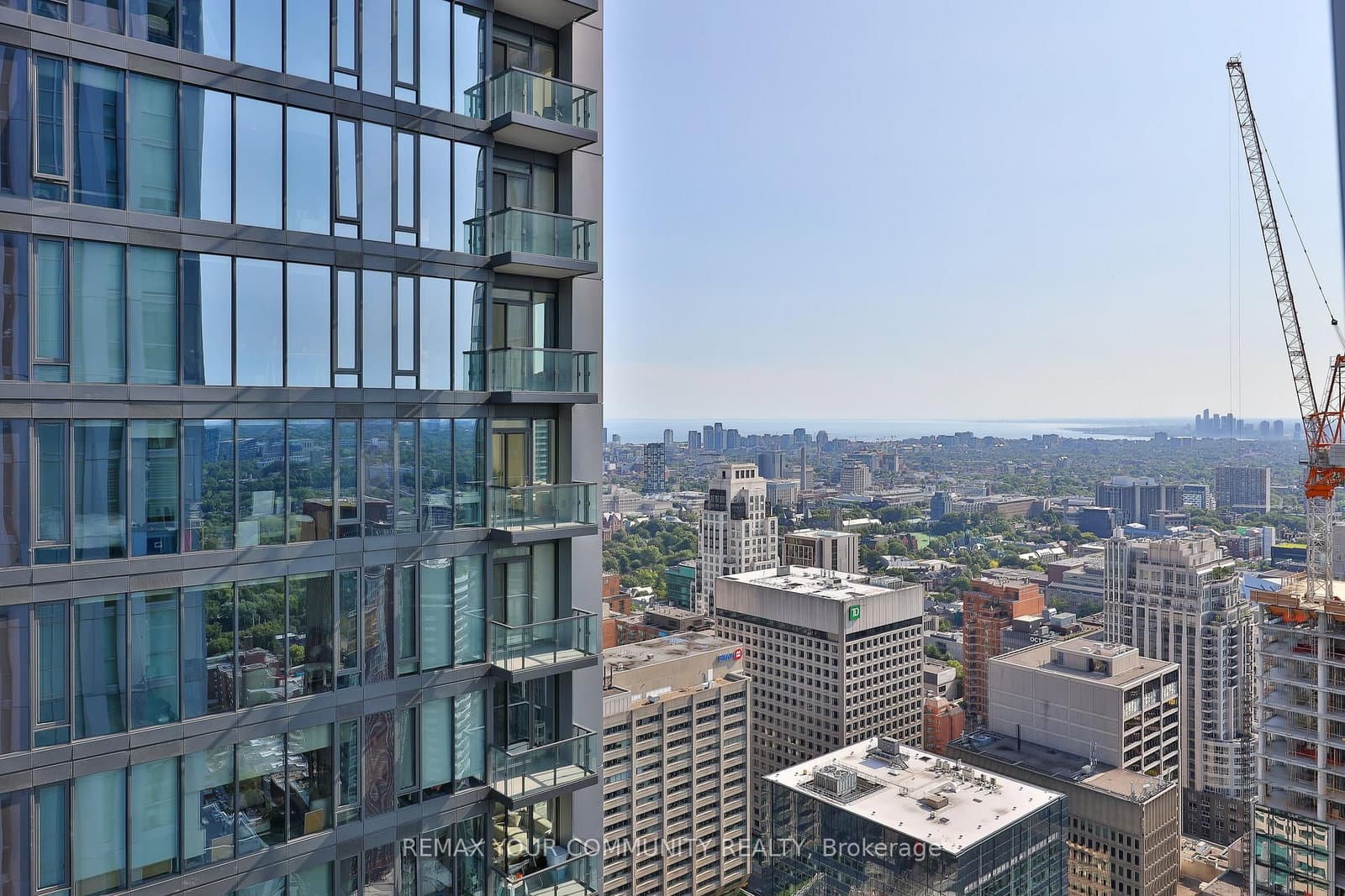 1 Yorkville Avenue, Unit 4301 thumbnail 44