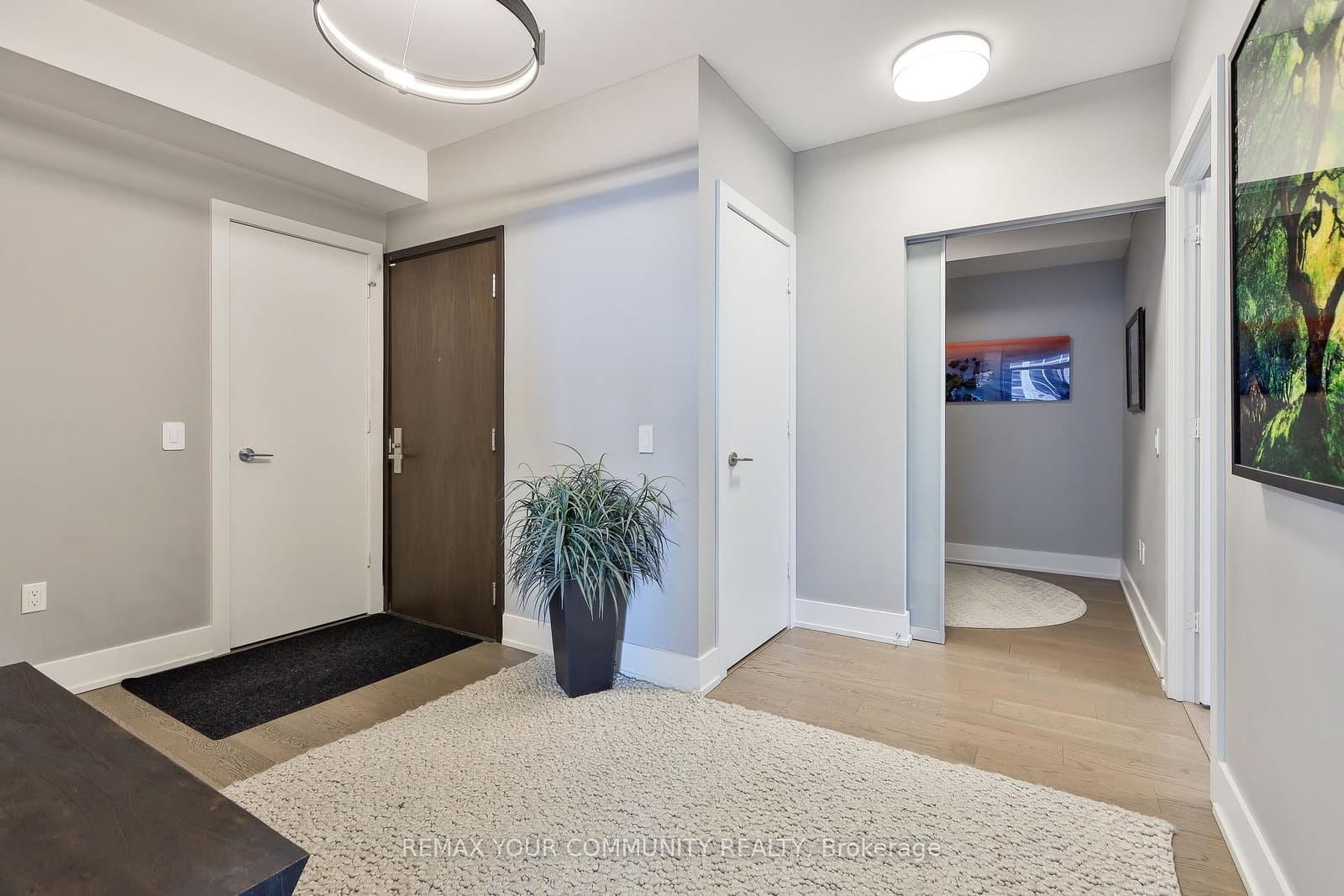 1 Yorkville Avenue, Unit 4301 thumbnail 5