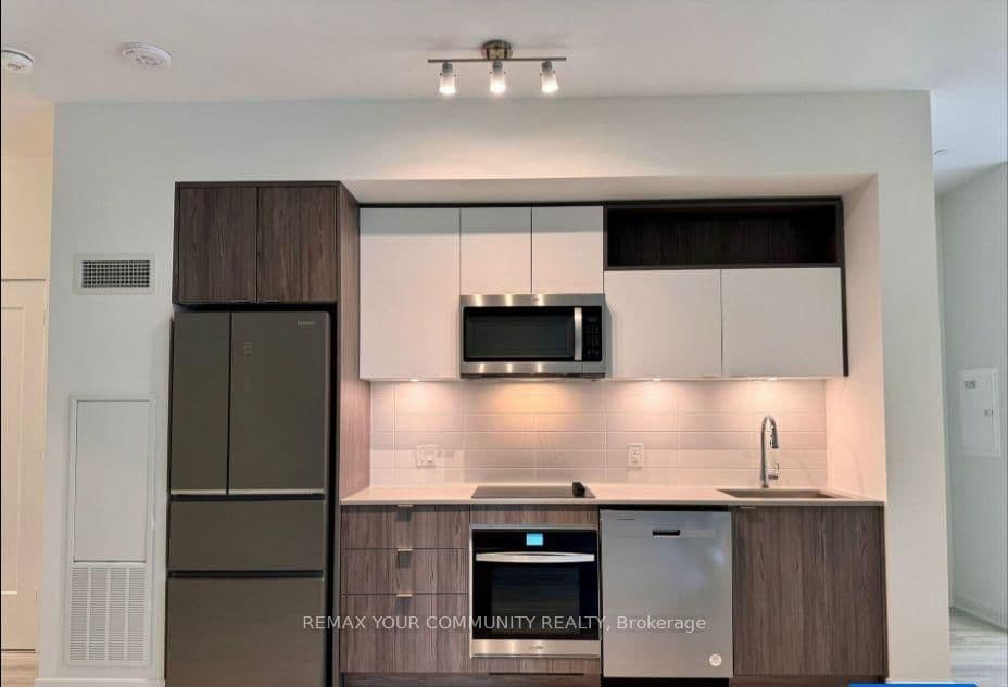 60 Princess Avenue, Unit 102 SE thumbnail 2