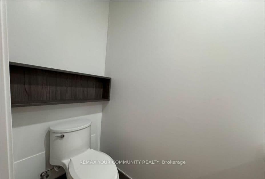 60 Princess Avenue, Unit 102 SE thumbnail 8