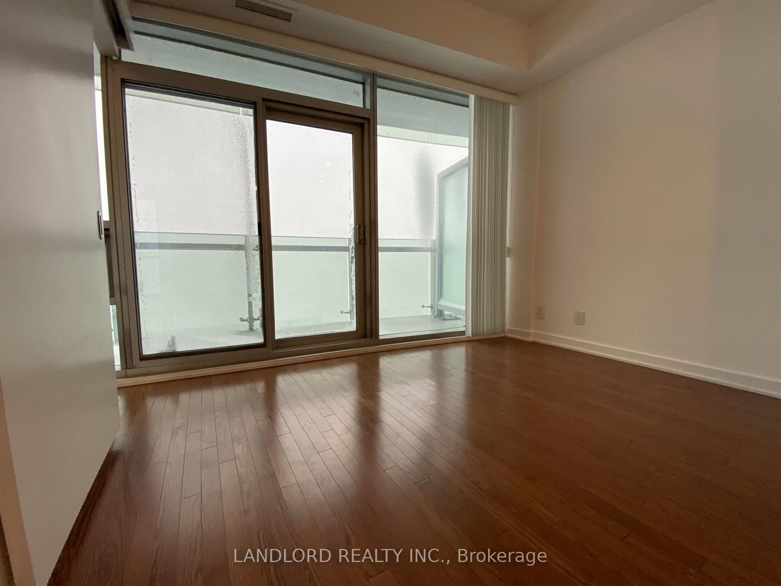 14 York Street, Unit 5209 thumbnail 10