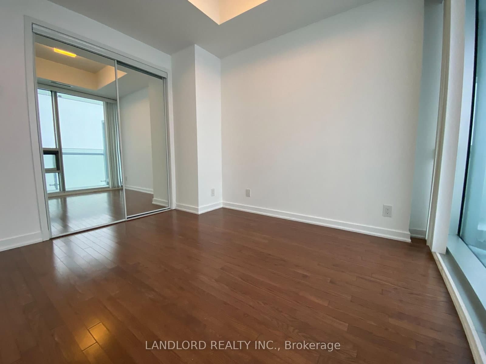 14 York Street, Unit 5209 thumbnail 14