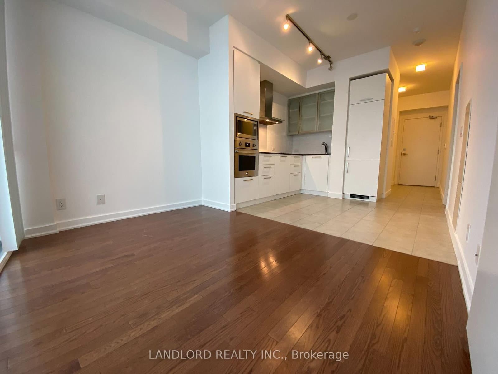 14 York Street, Unit 5209 thumbnail 8