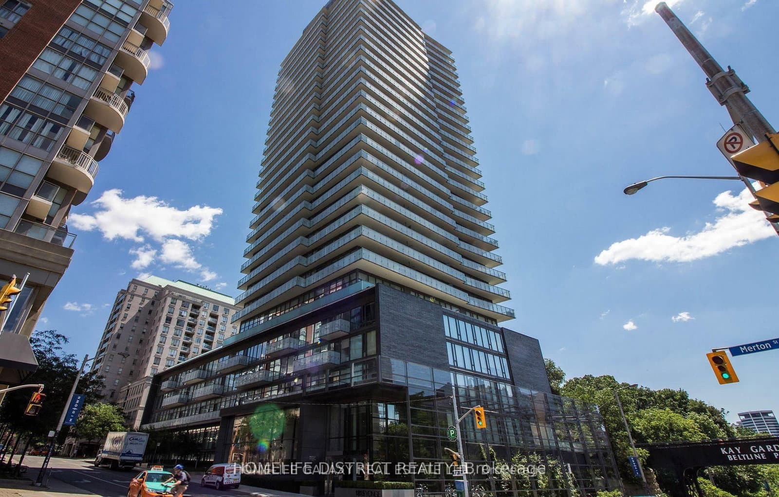 1815 Yonge Street, Unit LPH_06 - Image 1