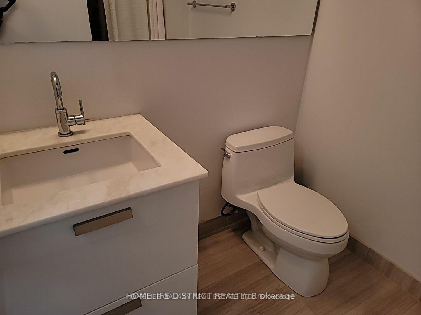 1815 Yonge Street, Unit LPH_06 thumbnail 8