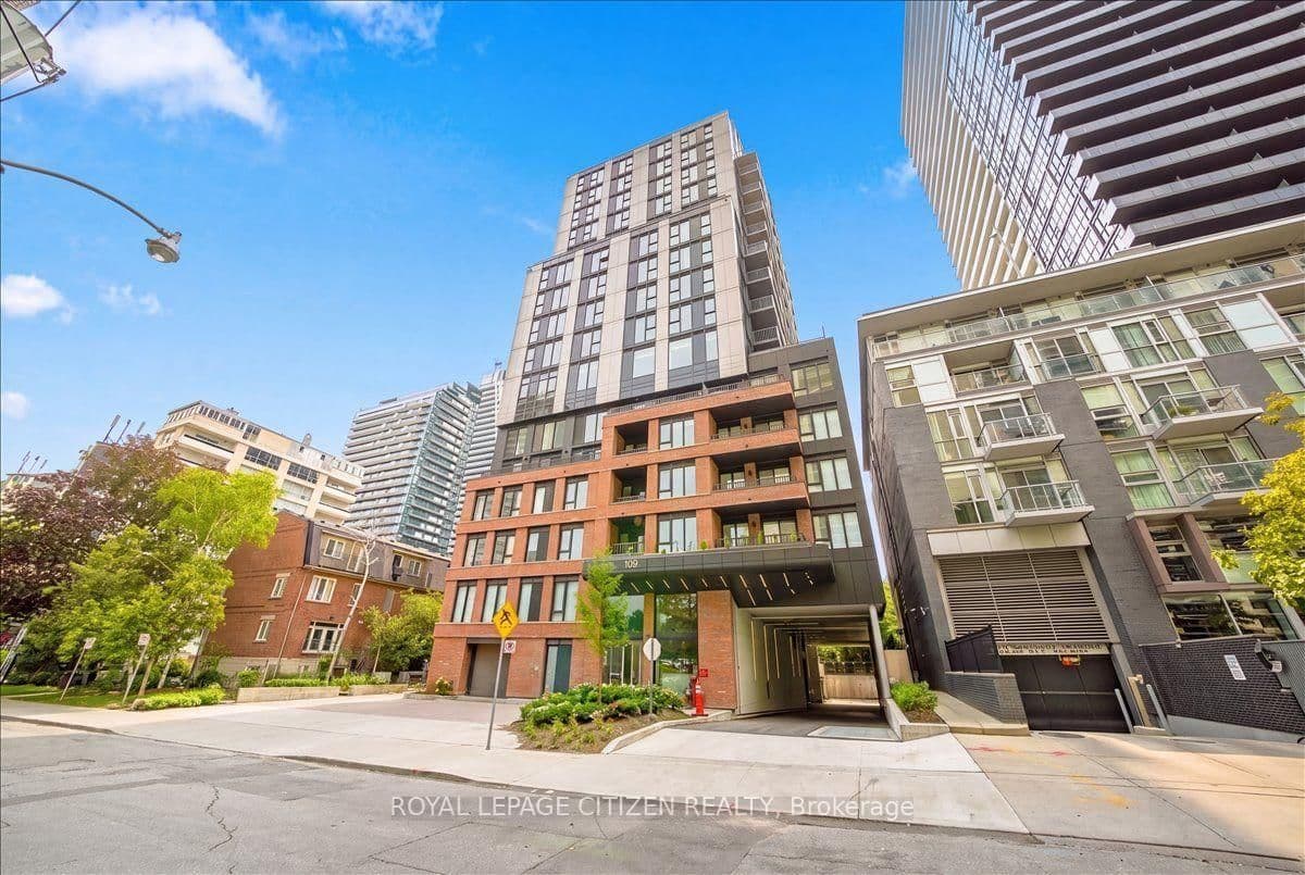 109 Erskine Avenue, Unit 1502 thumbnail 2
