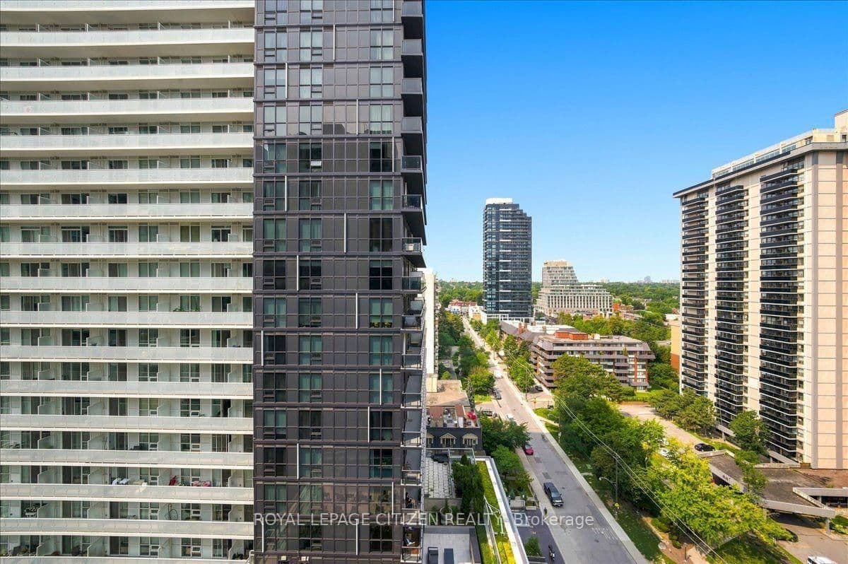 109 Erskine Avenue, Unit 1502 thumbnail 33