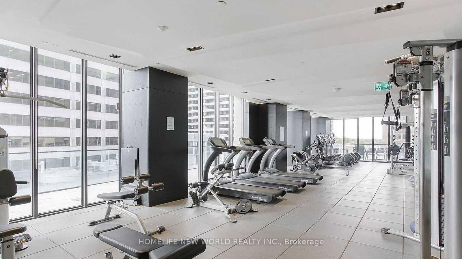 8 Eglinton Avenue E, Unit 506 thumbnail 13