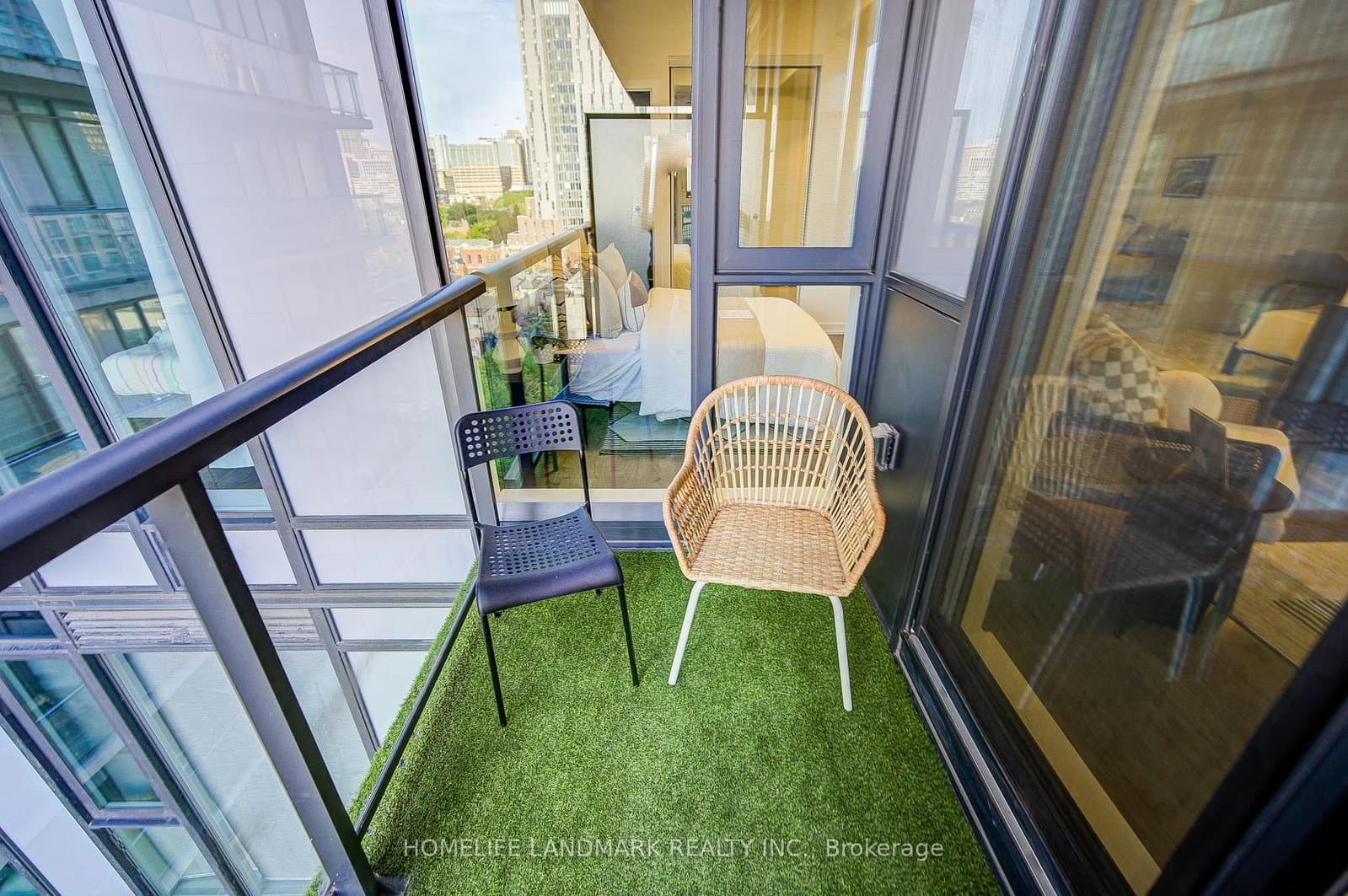 297 College Street, Unit 901 thumbnail 35