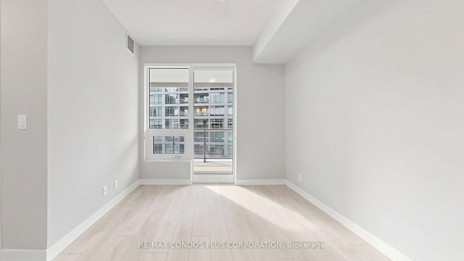 2221 Yonge Street, Unit 506 thumbnail 10