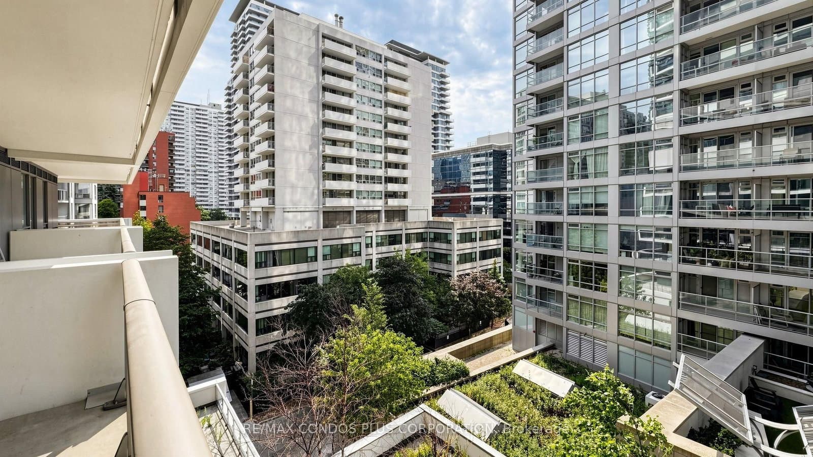 2221 Yonge Street, Unit 506 thumbnail 20