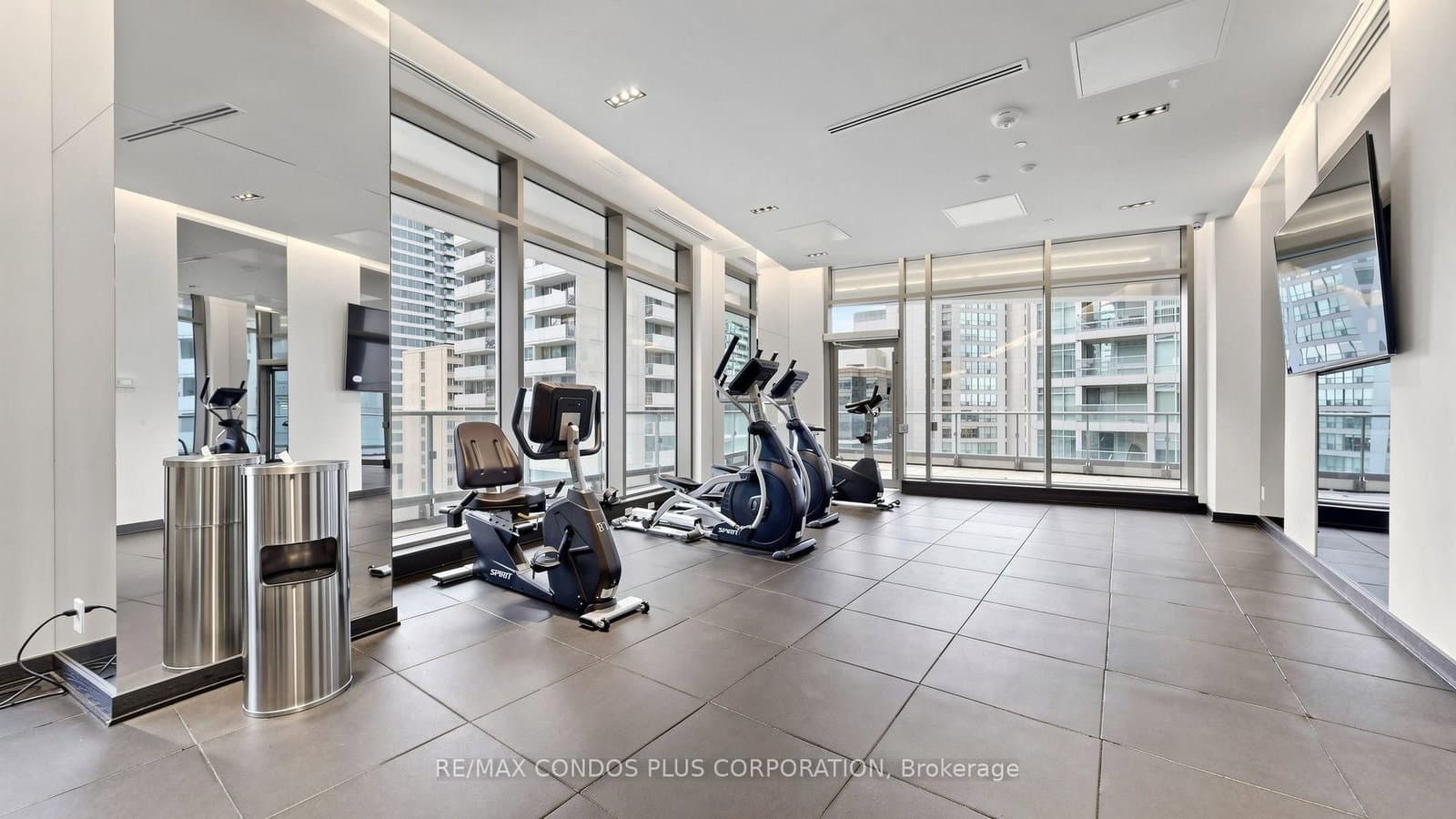2221 Yonge Street, Unit 506 thumbnail 27