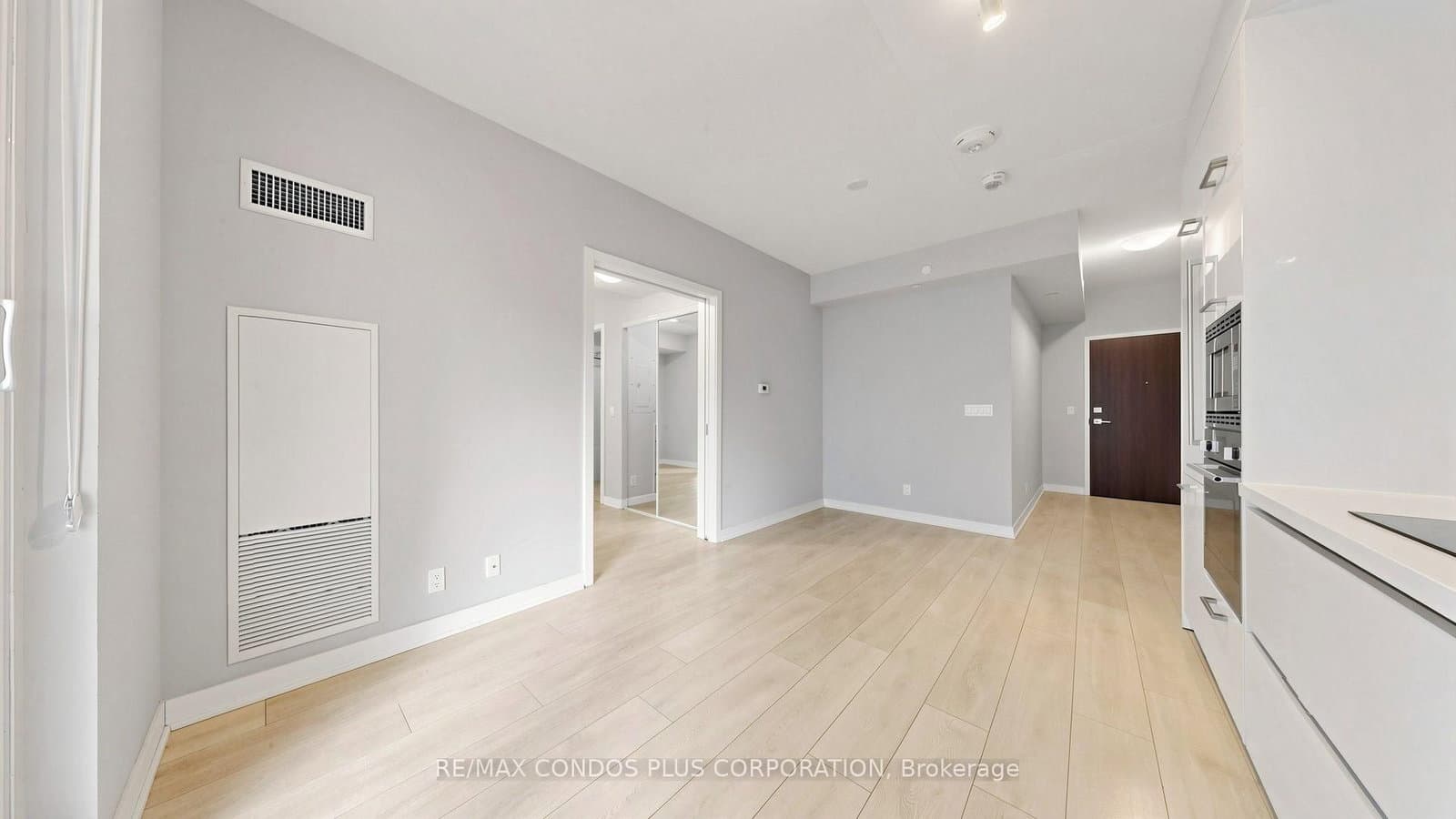 2221 Yonge Street, Unit 506 thumbnail 8