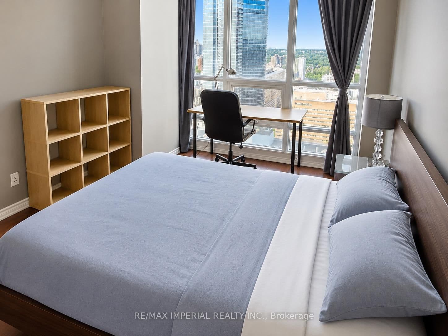 761 Bay Street, Unit 3304 thumbnail 3