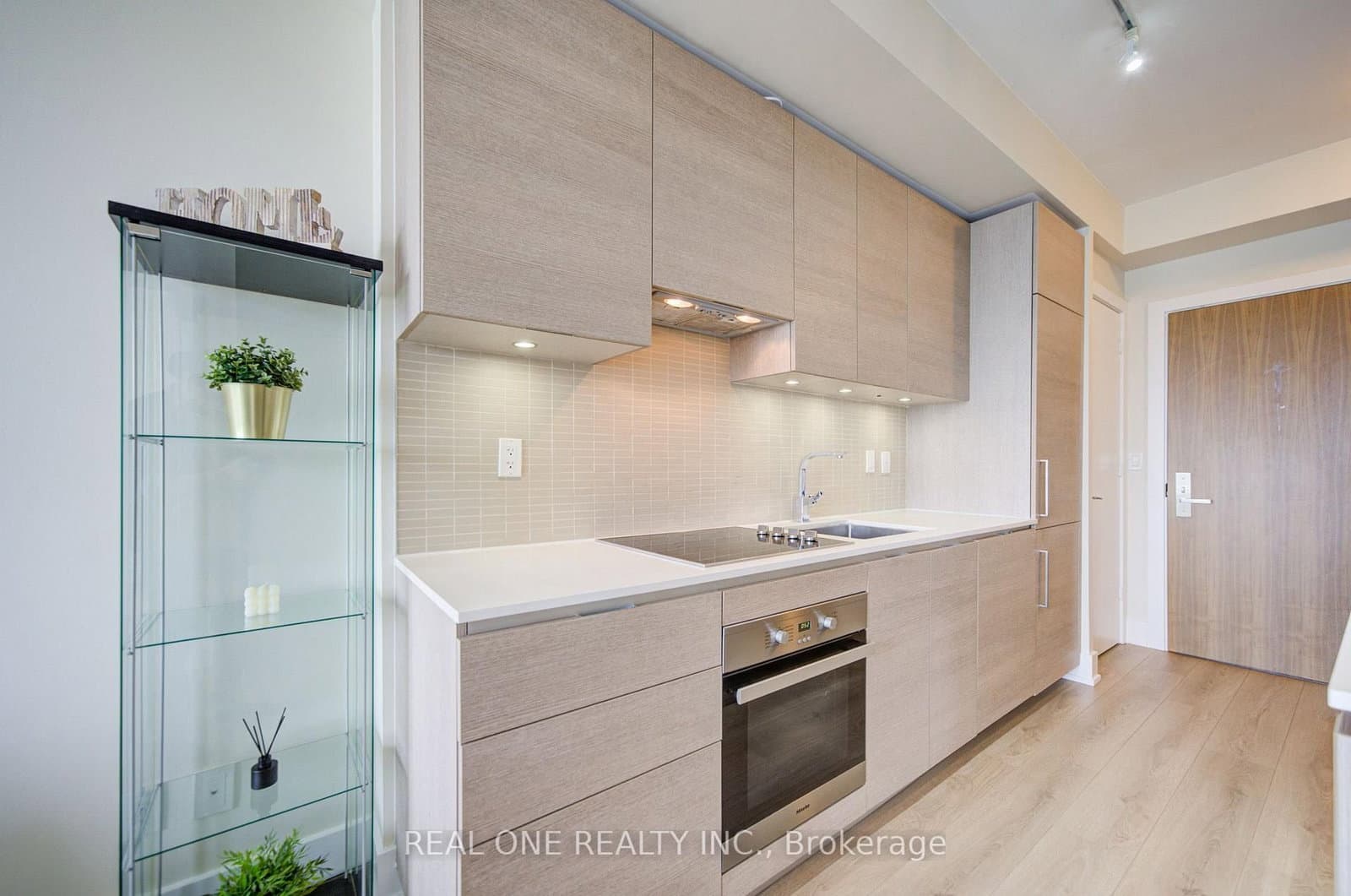 200 Bloor Street W, Unit 1808 thumbnail 11