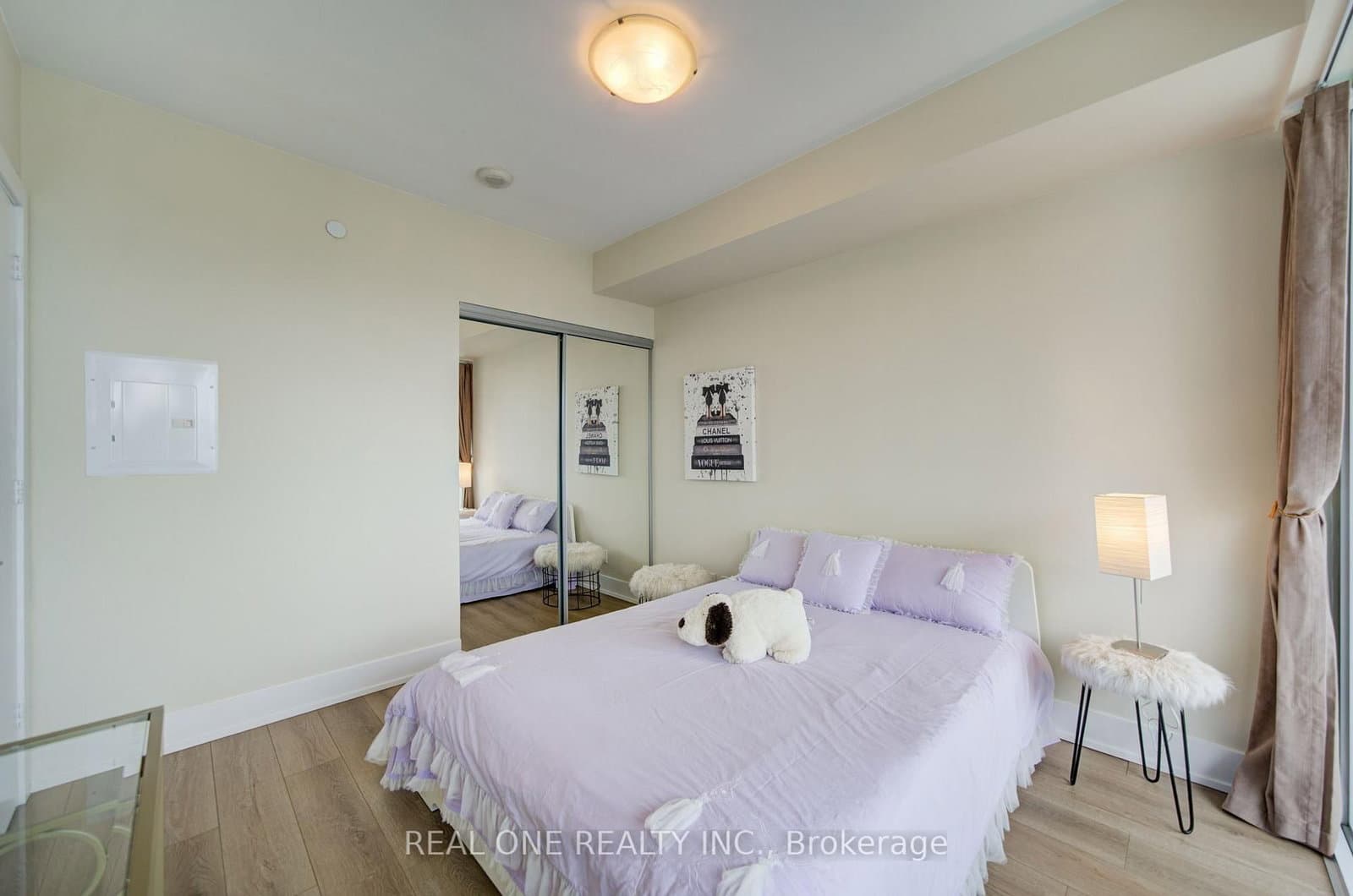 200 Bloor Street W, Unit 1808 thumbnail 19