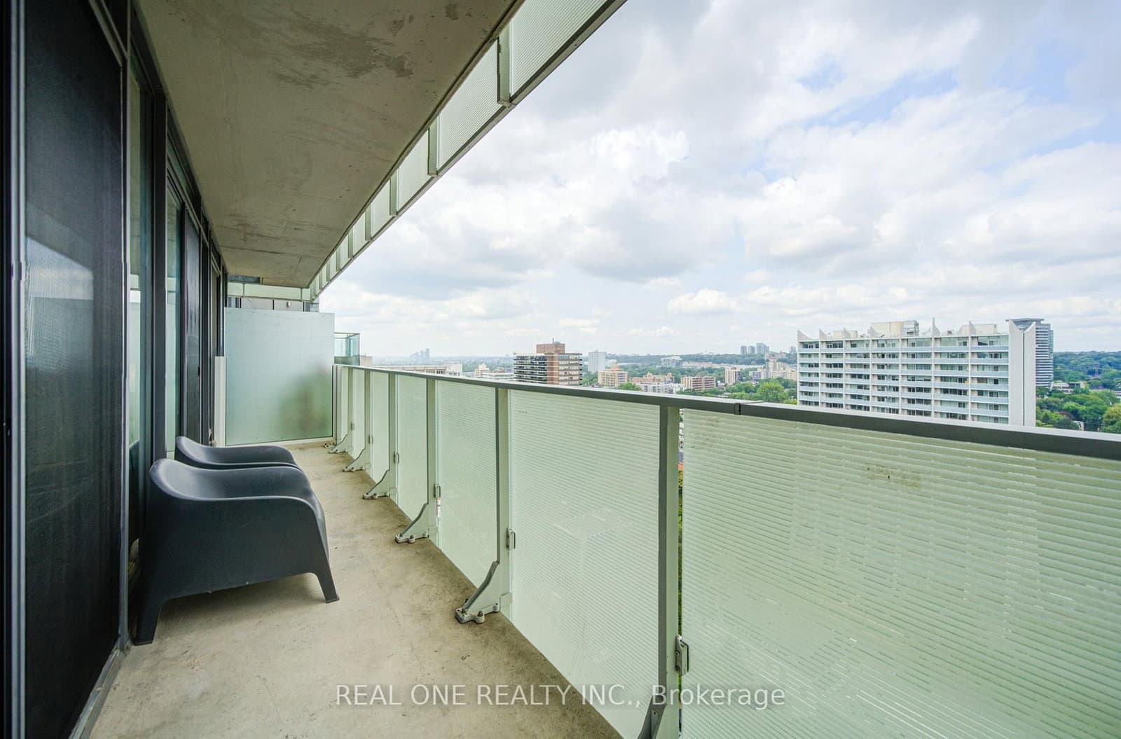 200 Bloor Street W, Unit 1808 thumbnail 23