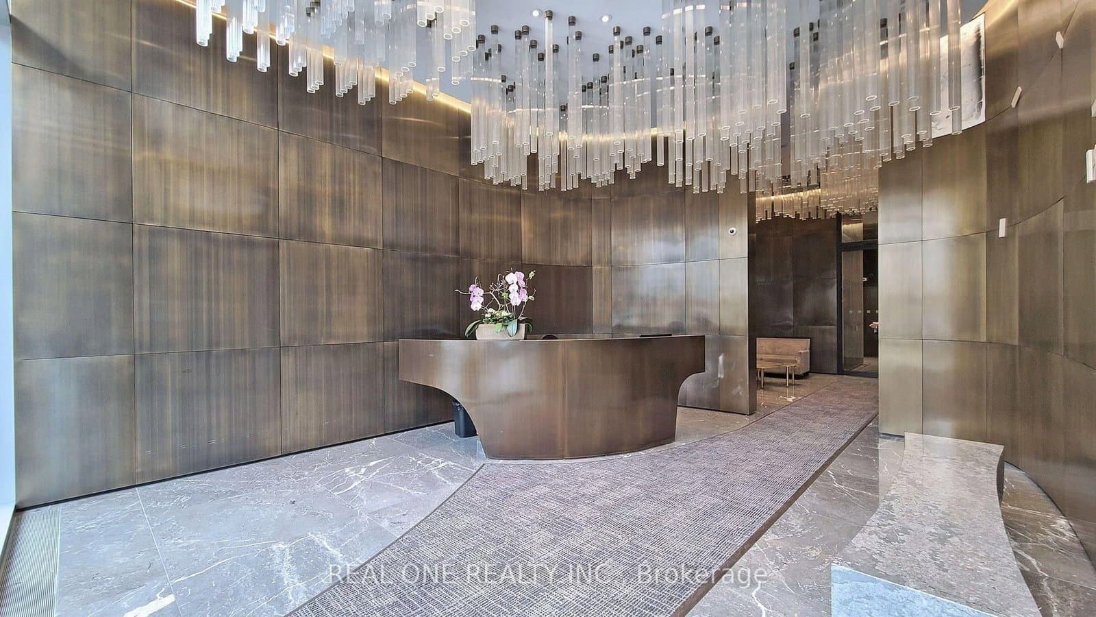 200 Bloor Street W, Unit 1808 thumbnail 3