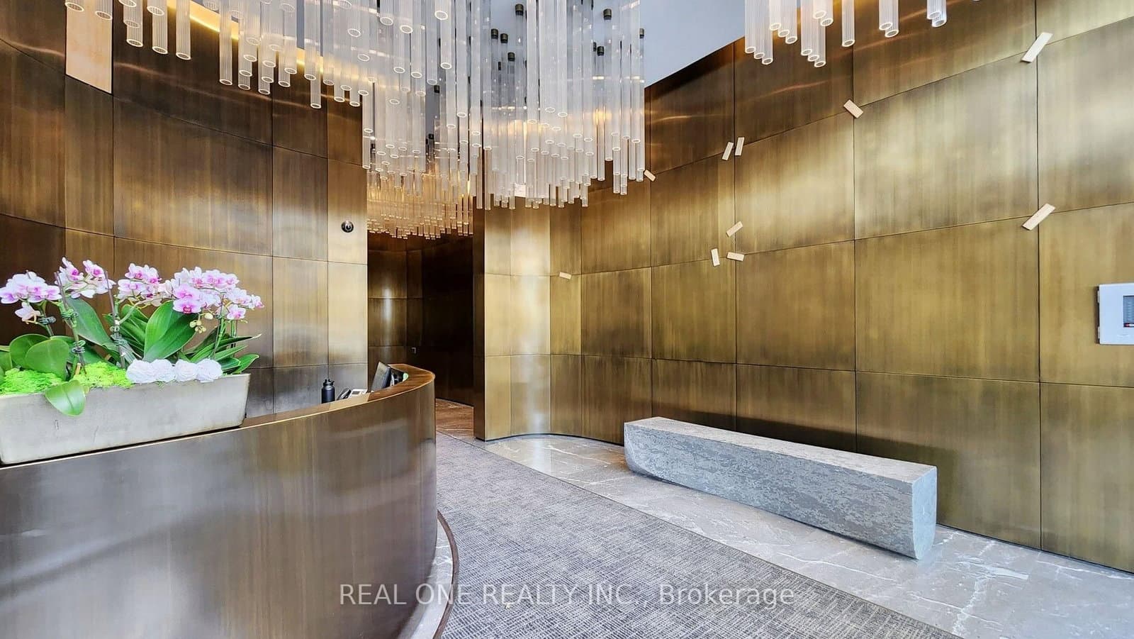 200 Bloor Street W, Unit 1808 thumbnail 4