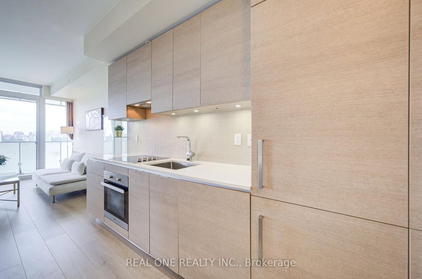 200 Bloor Street W, Unit 1808 thumbnail 9