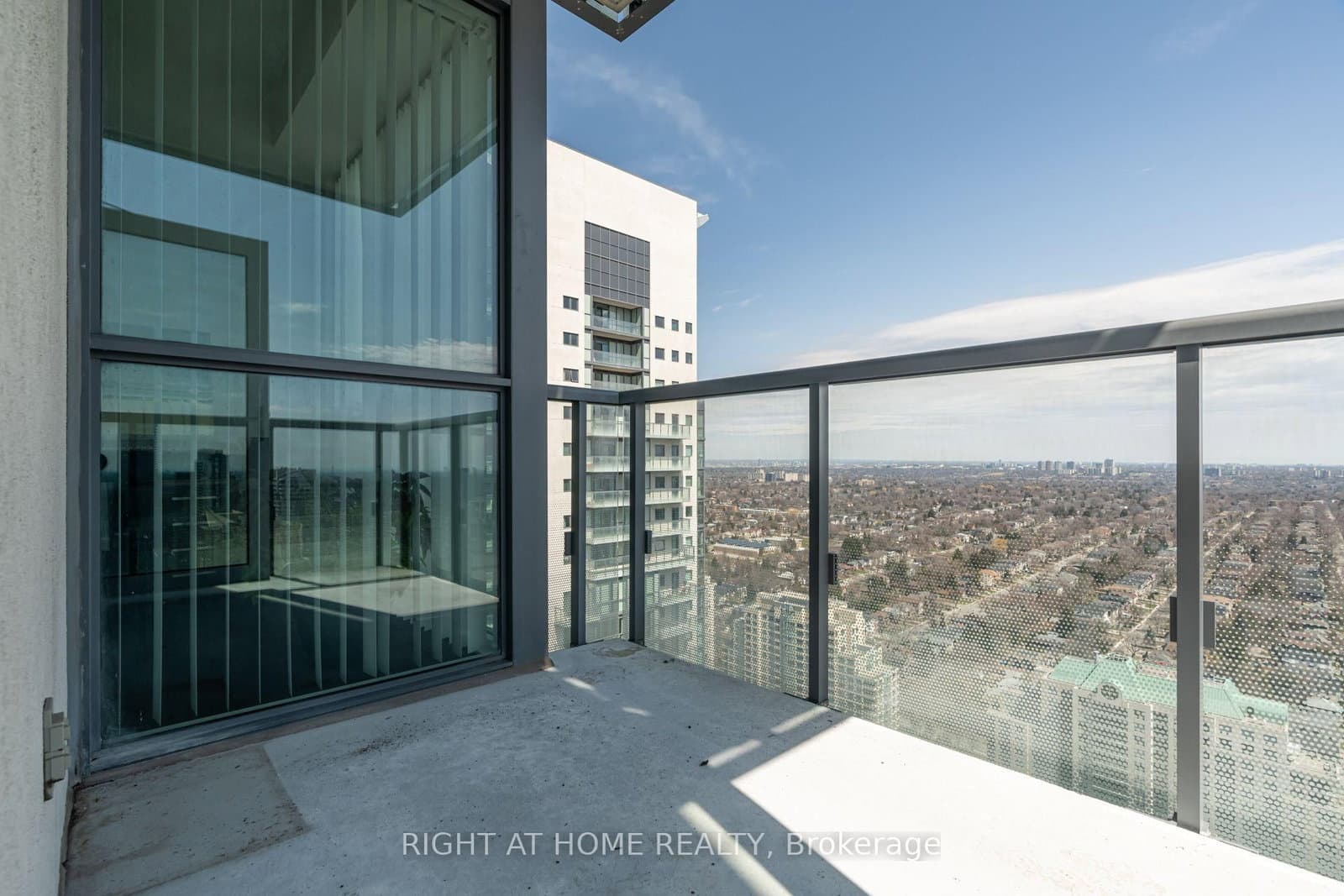 5162 Yonge Street, Unit LPH208 thumbnail 16
